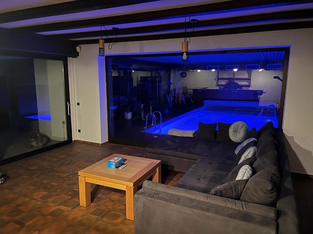 Park Villa Ferienwohnung Mit Pool Und 3 Schlafzimmer Uelzen Exterior photo